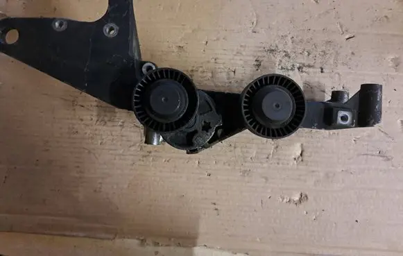 Generator/alternator bracket