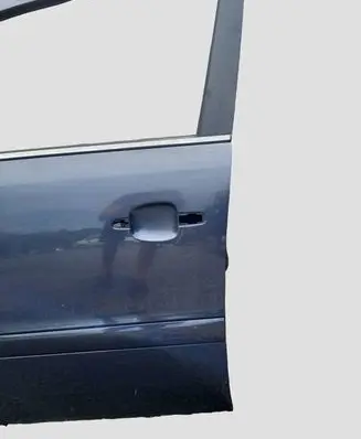 Opel Zafira B Front door