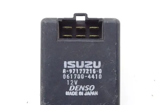 Isuzu N Series Door central lock control unit/module 8-97177216-0