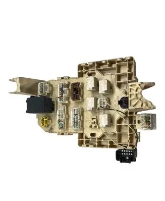 Suzuki Swift I Fuse module 3677062J21 B62J2 OT5601