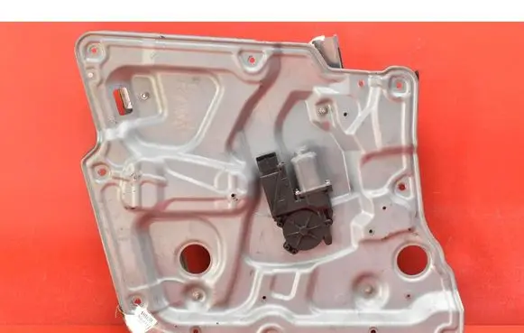Nissan Primera Front door window regulator with motor