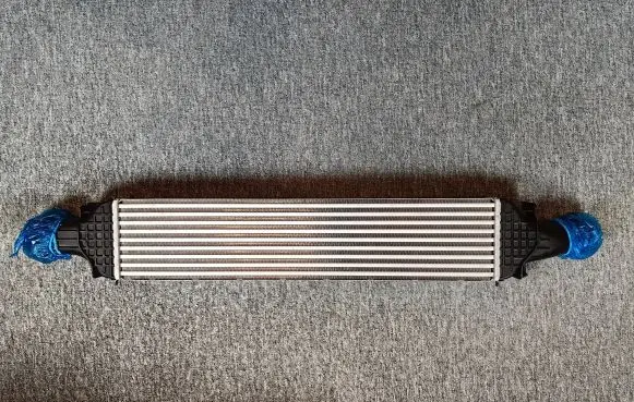 Audi Q3 8U Coolant radiator 8W0145805AD JD1271006990