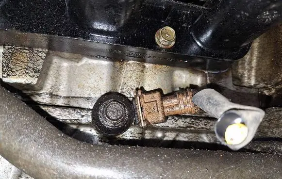 Nissan Micra Detonation knock sensor 