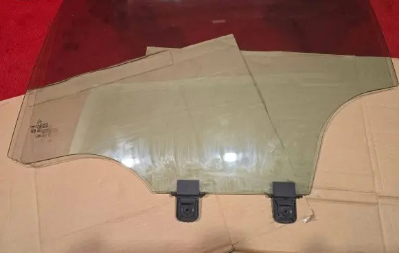 Citroen C5 Rear door window glass 43R00386 E000233 618M401102AS2