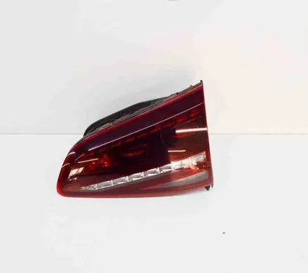 Volkswagen Golf VII Tailgate rear/tail lights 5G0945308E