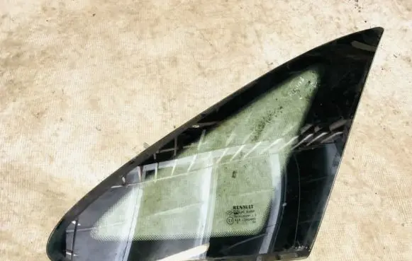 Renault Laguna I Rear side window