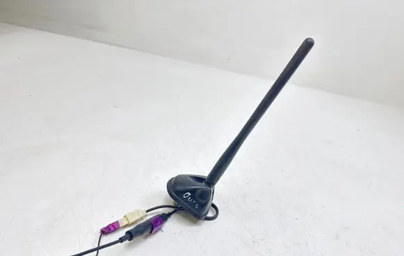 Mitsubishi Outlander Aerial GPS antenna