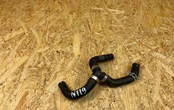 Volvo XC40 Engine coolant pipe/hose 31493282