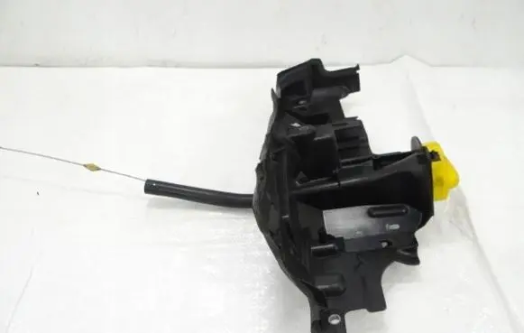 Renault Clio V Oil fill pipe 175B13541R