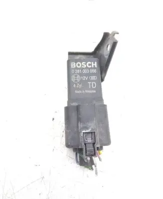 Honda CR-V Glow plug pre-heat relay 0281003056
