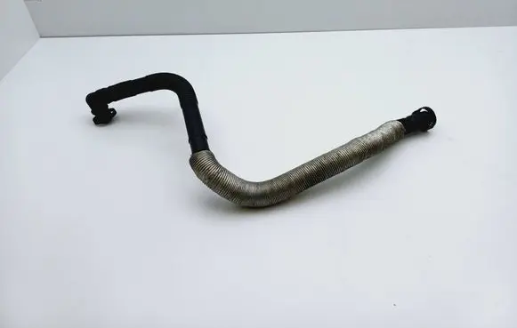 Volkswagen PASSAT B5 Breather hose/pipe 3B0131149D