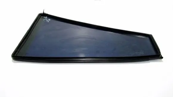 Suzuki Grand Vitara I Rear vent window glass 8467552D
