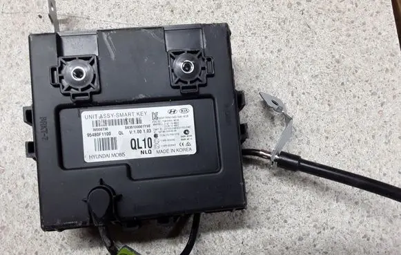 KIA Sportage Engine control unit/module 95480F1100
