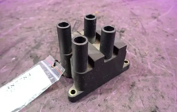 Ford Mondeo Mk III High voltage ignition coil 