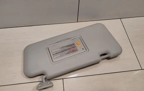 Nissan Note (E11) Sun visor 