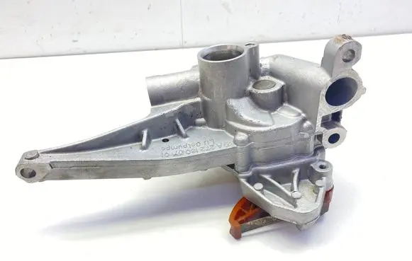 Mercedes-Benz CLS C219 Oil pump A2721800701