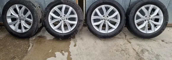 Volkswagen Tiguan R18 alloy rim 5NA601025B