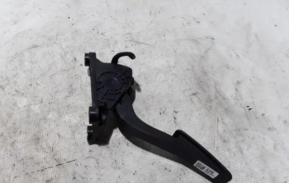 KIA Niro Accelerator throttle pedal 32700AB200