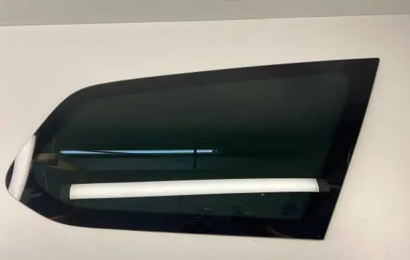 Ford Focus Side middle window/glass 43R001108