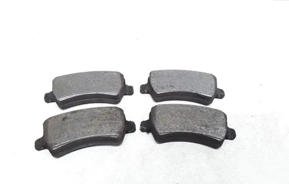 Brake pads (rear)