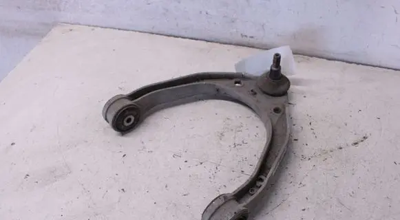 Volkswagen Touareg I Front lower control arm/wishbone 7L0407047A