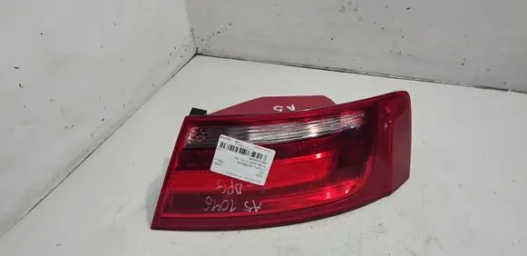Audi A5 8T 8F Rear/tail lights 8T8945096