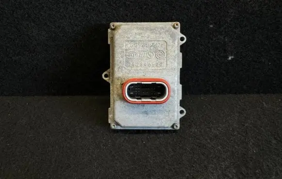 Audi A6 S6 C6 4F Headlight ballast module Xenon 4F0941329B