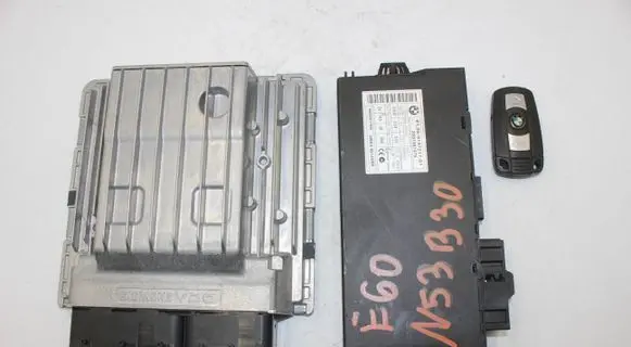 BMW 5 E60 E61 Engine ECU kit and lock set 7588620 DMEMSD80 5WK93650