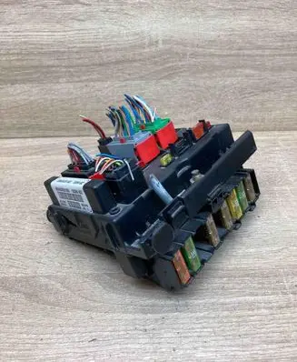 Peugeot 307 Fuse box set 9646405180 20112780 WithPlug