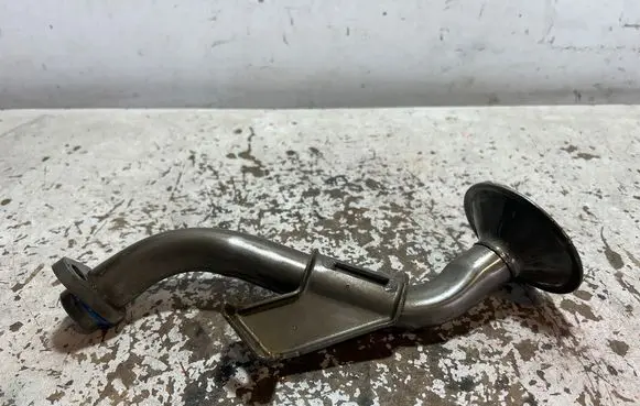 Dodge Challenger Oil sump strainer pipe