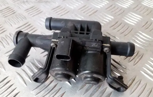 BMW 5 F10 F11 Coolant heater control valve 9119164 1147412200