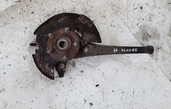 Hyundai Sonata Front wheel hub NOCODE