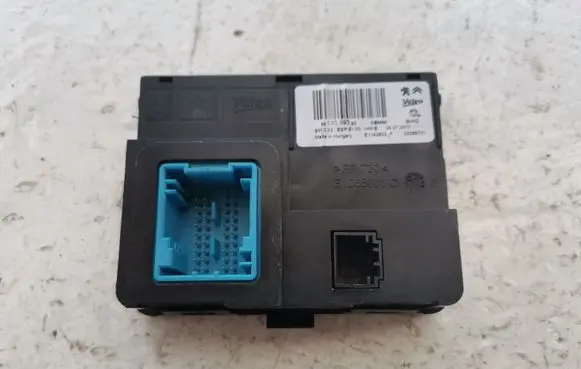 Peugeot Expert Climate control unit 9811039380