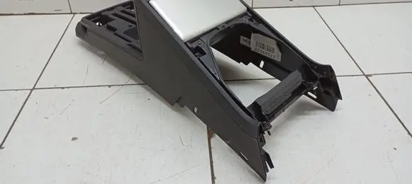 Volvo XC90 Center console 30643837
