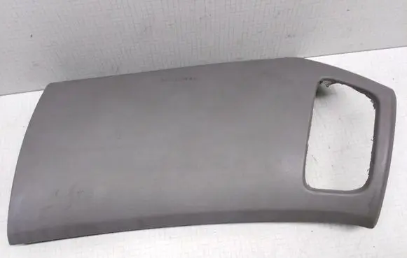 Nissan Primera Dashboard side end trim 68200AV600