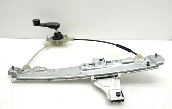 Rear door manual window regulator