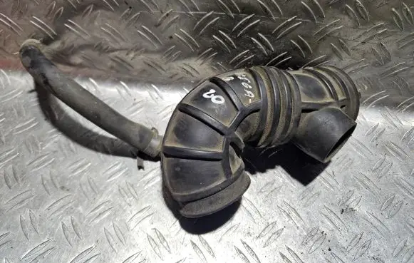Opel Vectra B Air intake hose/pipe 1364163142 90412383