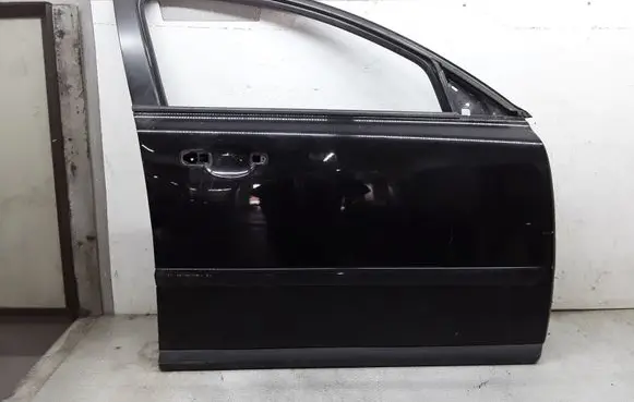 Volvo V50 Front door