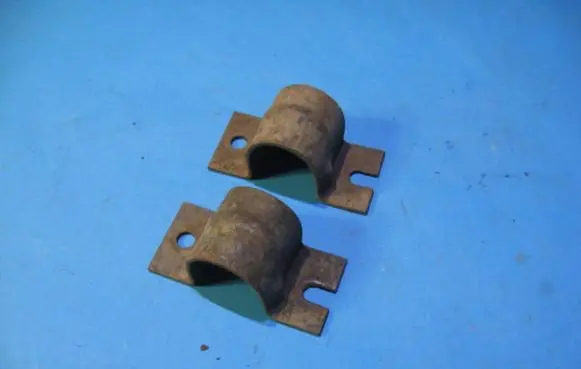 Opel Zafira A Sway bar bush bracket, front 90581497