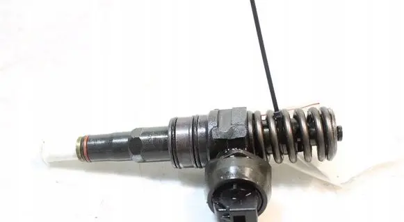 Audi A4 S4 B7 8E 8H Fuel injector 0986441524
