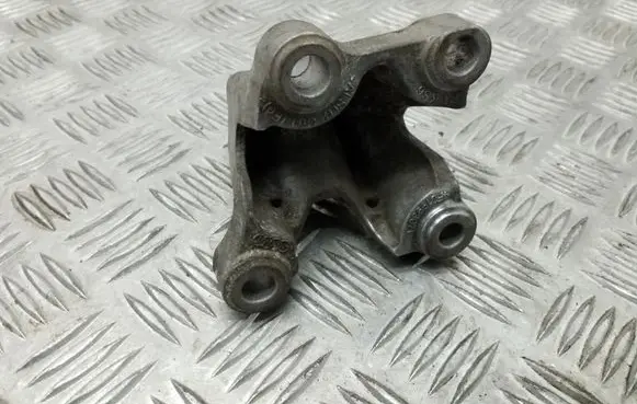Audi A6 S6 C6 4F Engine mounting bracket 4F0199307L