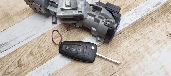 Ford C-MAX II Ignition lock 11539097A 6E5T15607CA