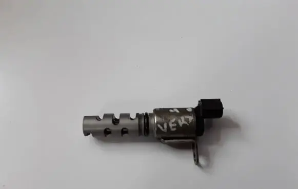 Toyota Prius (XW30) Camshaft pulley/ VANOS 30T050