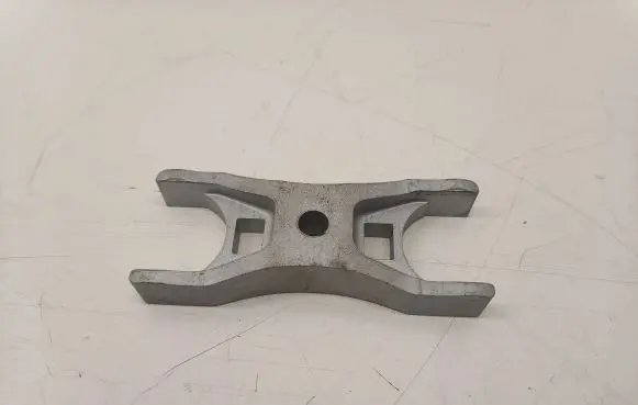Audi A4 S4 B9 8W Fuel Injector clamp holder 04L216