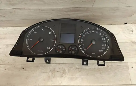 Volkswagen Golf V Speedometer (instrument cluster) 1K0920860F