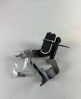 Headlight/headlamp level sensor