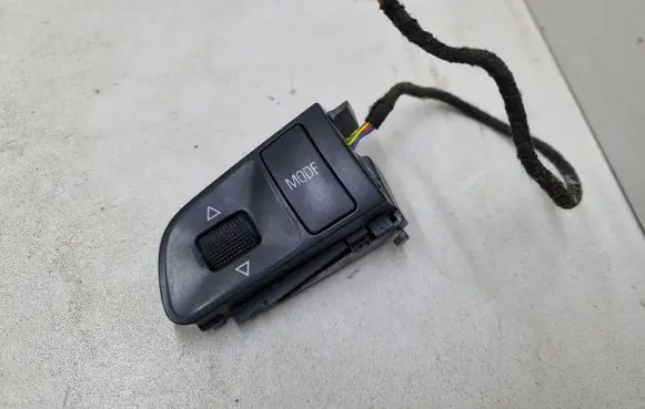Audi A4 S4 B8 8K Steering wheel buttons/switches 4F0951527C