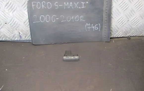 Ford S-MAX Tailgate/trunk/boot open switch 