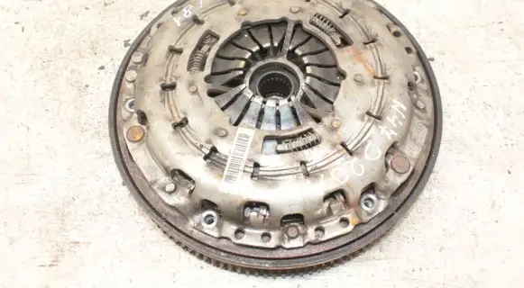 BMW 1 E81 E87 Clutch set kit 757747902 7567831