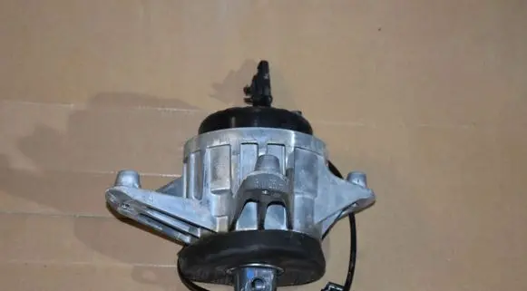 Mercedes-Benz GLE W167 Engine mount vacuum valve A167240770055555